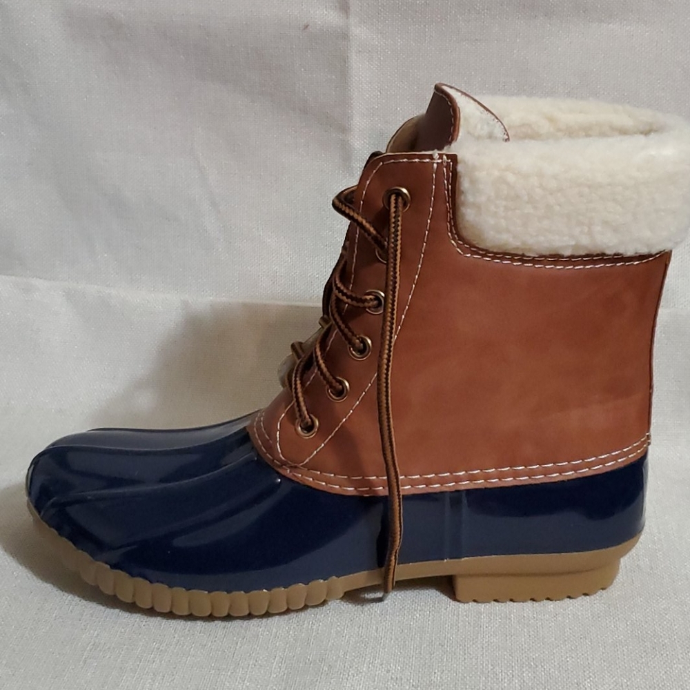 Adriana New York Navy Dylan Boots NWOT WS - Picture 3 of 13